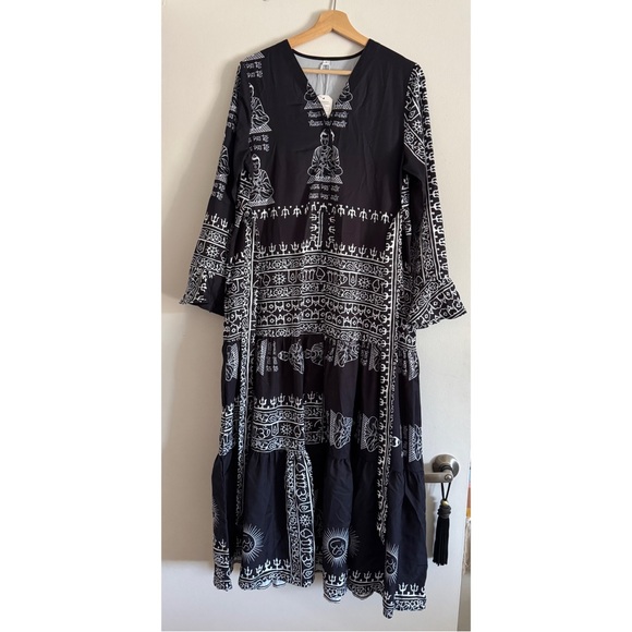 Boho Black and White Maxi Dress - Picture 3 of 5